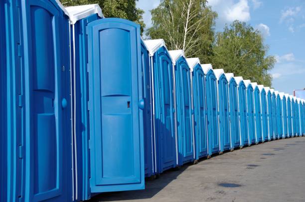Best Portable restroom trailer rental  in Tecumseh, NE